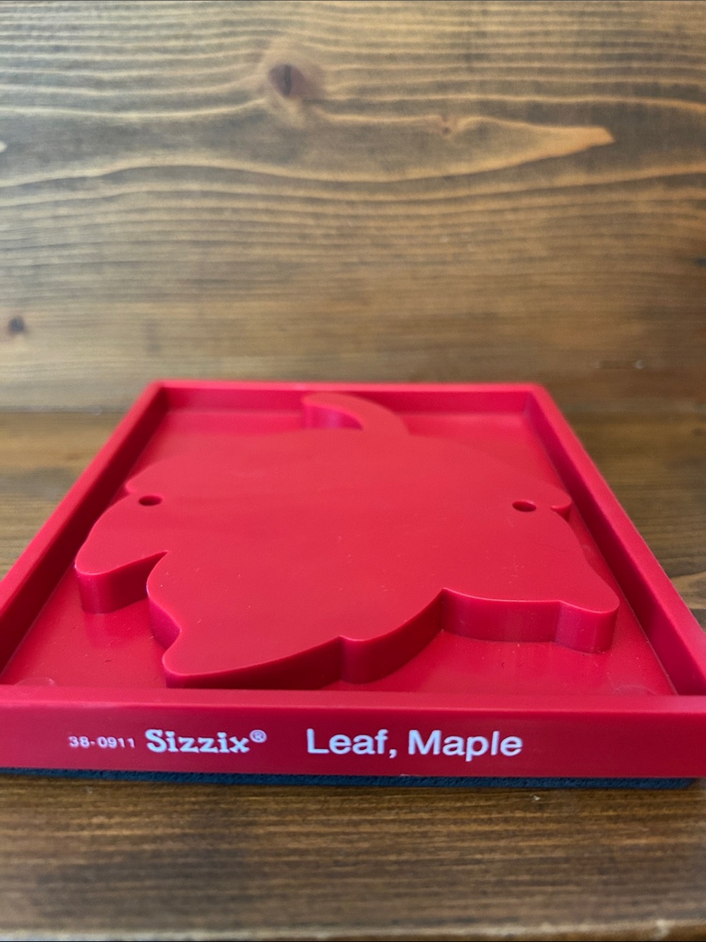 Sizzix Maple Leaf Craft Die Red original large die cutter